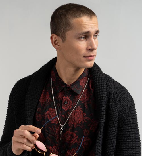 Buzz Cut til ovalt ansigt