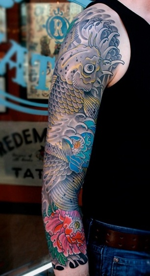 Karpe fuldærmet tatovering