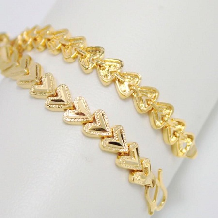 arany-karkötők-nőknek-klasszikus-arany-karkötők-szív alakú