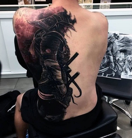 Lenyűgöző harcos tetoválás tervezés