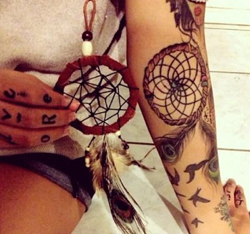 Dreamcatcher Tattoo på underarmen