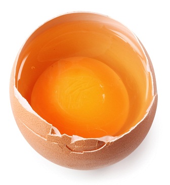 Hvordan æg hjælper med at rydde bumser hurtigt
