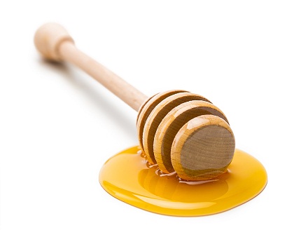Hvordan honning hjælper med at fjerne bumser