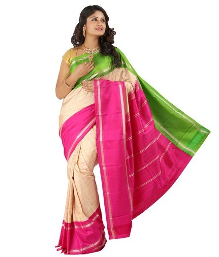 Den lyserøde Kanchipuram Saree