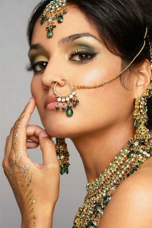 Guld og grønt bryllupsmakeup Look