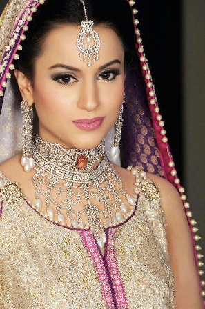 Let Rosy Makeup Look