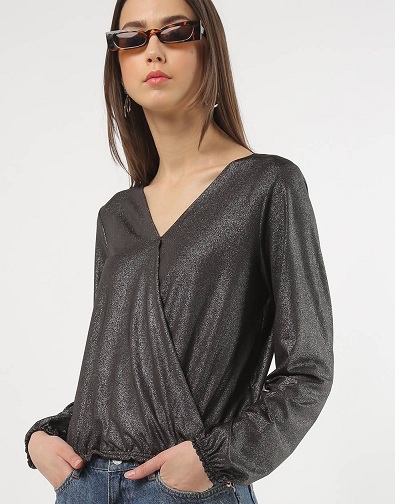 Sort Shimmer Wrap Top