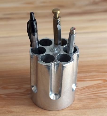 Revolver Pen Stand