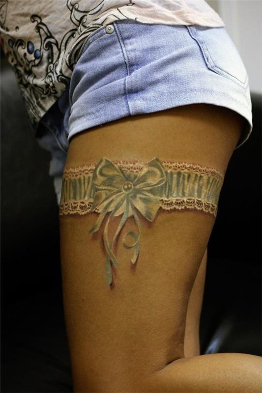 3d tatuoinnit trendi naisten tatuointi reiteen