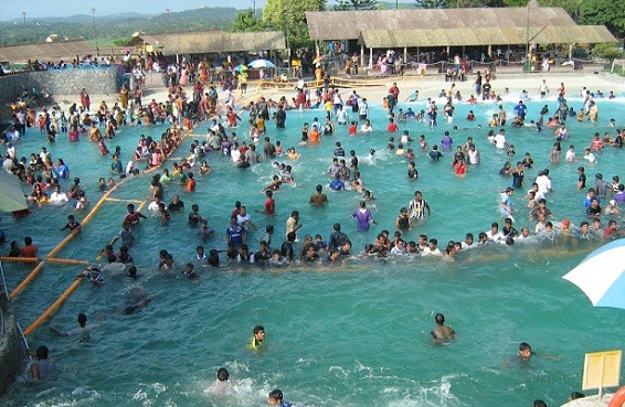 parks-in-ernakulam-midaland-water-park