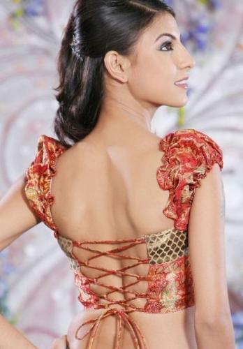 Puffet ærme rygløs saree -bluse