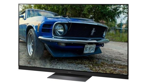 4K televisio sininen auto