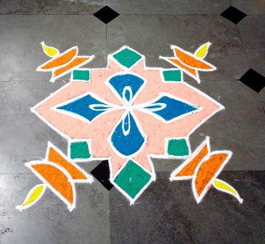 Különleges 11 Pöttyös Rangoli