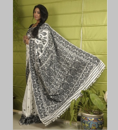 Hvid Assam Silk Saree med Kalki -motiver