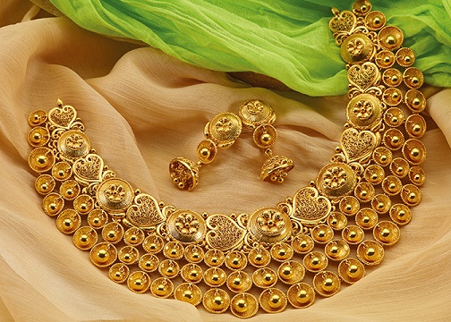 Baajirao Mastaani arany nyaklánc tervezés