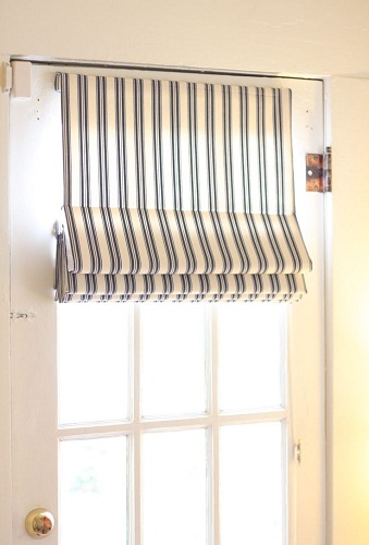 Swinging Rod Curtain Design