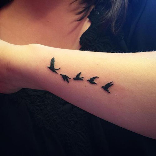 Kis madarak tetoválása