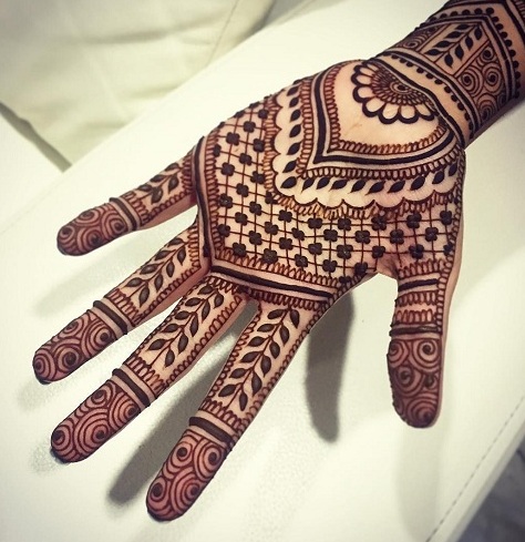 Enkle indiske Mehndi -designs til hænder