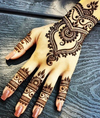 Indiai Mehndi Design lányoknak