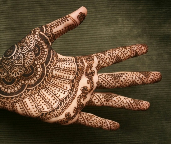 indiske mehendi designs til hænder