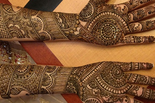 Linjemønster indisk Mehndi -design