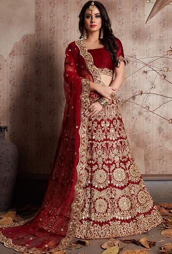 Tung brudebroderet Lehenga