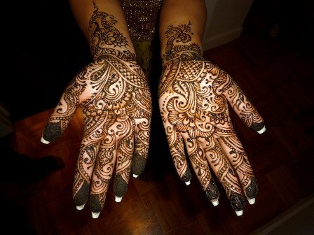 Hånd Mehndi -designs til piger