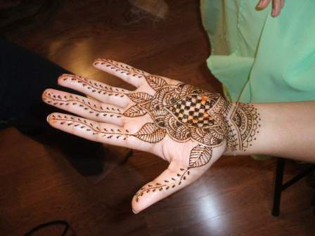 blomsterhånd mehndi designs