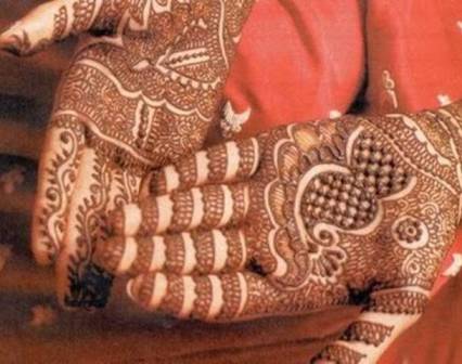 nyeste mehndi -designs til hænder