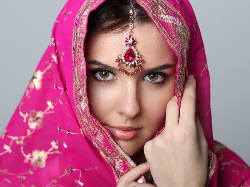 Indiske brude makeup tips til at følge under bryllup