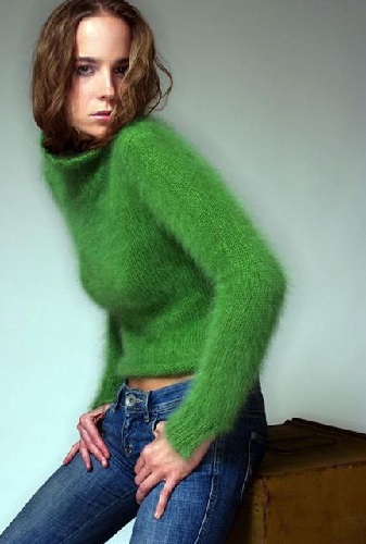 Fuzzy női pulóver