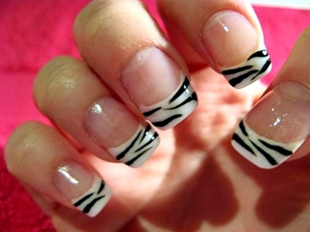 Zebra Gel Nail Art
