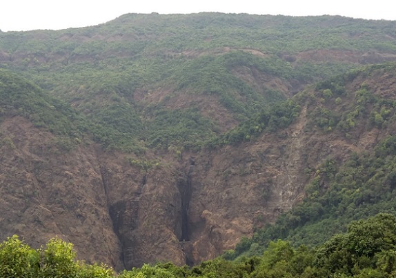 Mahadeyi vadvédelmi terület