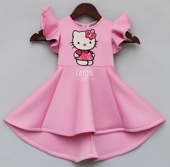 Hello Kitty kjole til 7 år