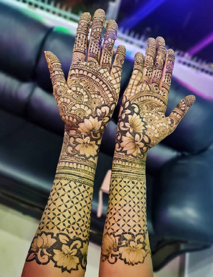 Fantastiske brude Mehndi -designs