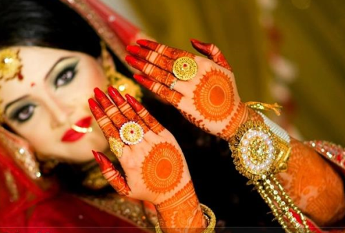 Bedårende brude Mehndi Design