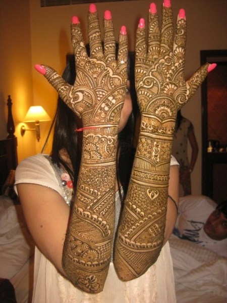 Brude Mehendi -designs i fuld hånd