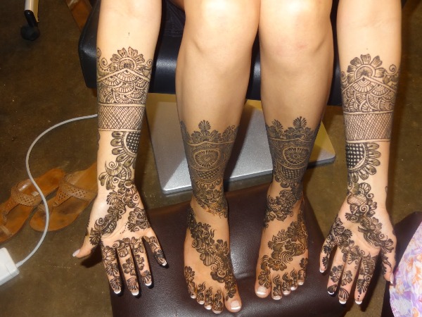 Brude Mehndi -designs til hænder og ben