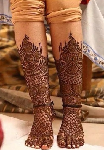 Teljes lábú menyasszonyi Mehndi Design