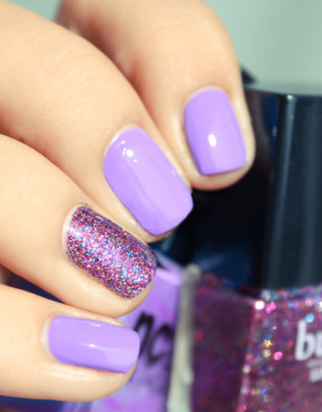 Mauve og Glitter Nail Art Design