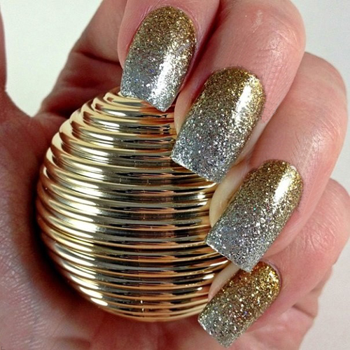 Sølv og Golden Glitter Nail Art Design