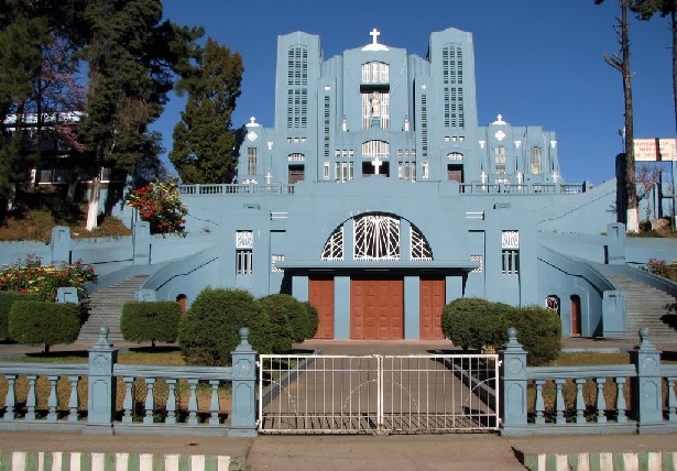 katedral-katolsk-kirke_meghalaya-turist-steder