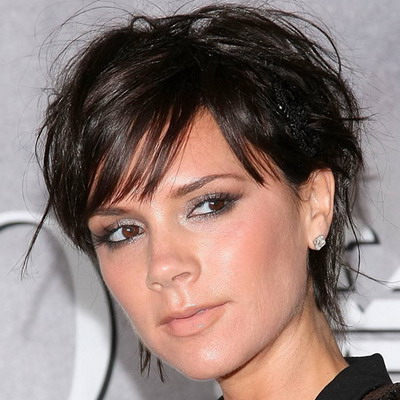 Victoria Beckham afslører en ny Emporio Armani undertøjskampagne