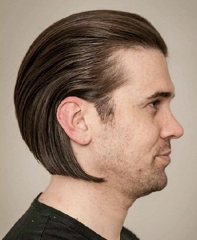 csiszolt hosszú frizura férfiak