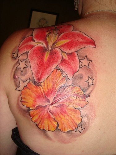 Narancssárga hibiszkusz virág tetoválás tervezés