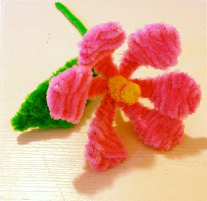 Flower Pipe Cleaner Crafts