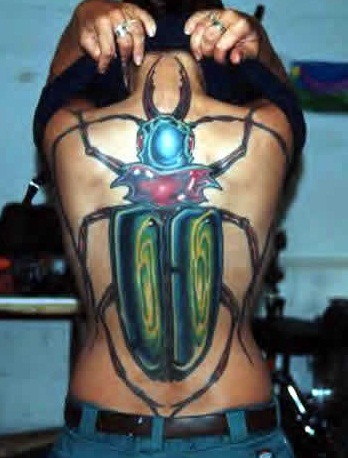 Forbløffende design af Beetle Tattoo
