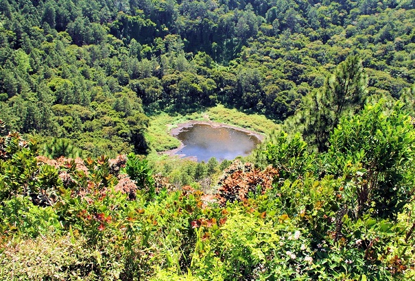 trou-aux-cerfs_mauritius-turist-steder