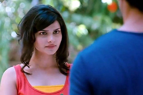 Prachi Desai uden makeup 7