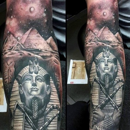 King tut med Egypt Pyramids Tattoo design